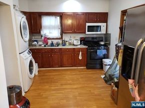 236 E Palisades Boulevard, Palisades Park NJ 07650