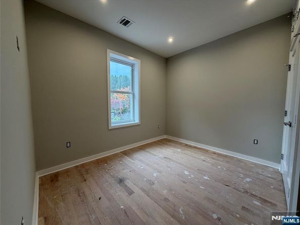 743 Kingsland Avenue, Ridgefield NJ 07657