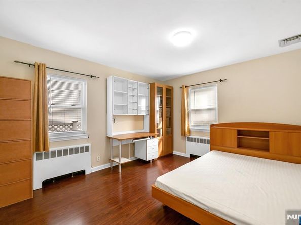 1015 Jassamine Way, Fort Lee NJ 07024