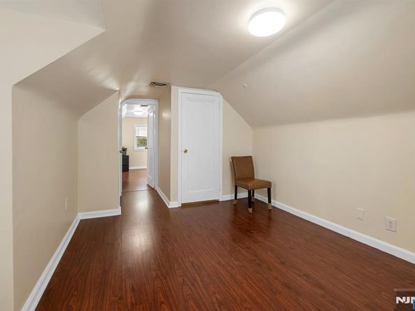 1015 Jassamine Way, Fort Lee NJ 07024