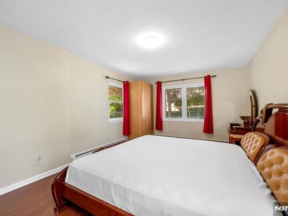 1015 Jassamine Way, Fort Lee NJ 07024