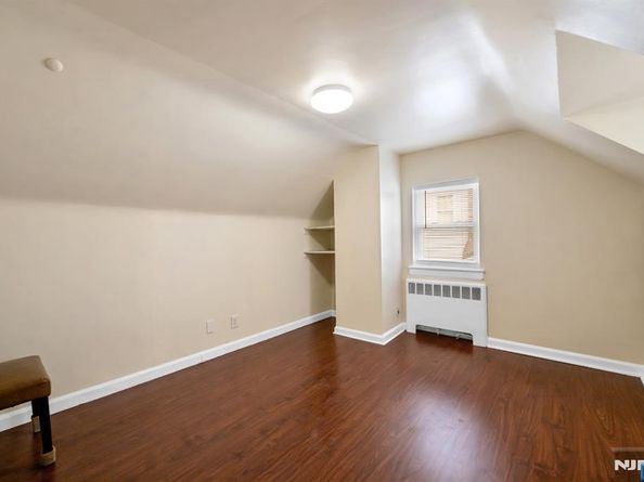1015 Jassamine Way, Fort Lee NJ 07024