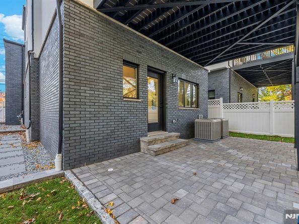 2189 Jones Road, Fort Lee NJ 07024