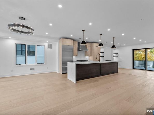 2189 Jones Road, Fort Lee NJ 07024