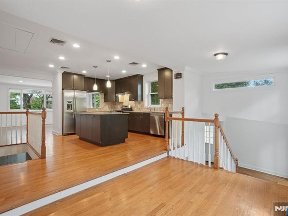 502 Summit Street, Englewood Cliffs NJ 07632