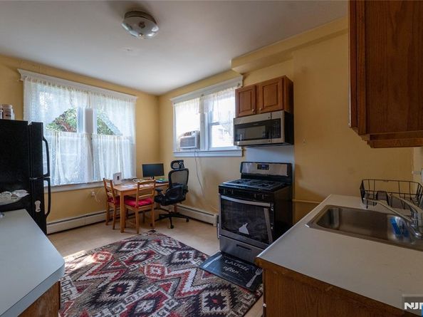 17 Laird Place, Cliffside Park NJ 07010