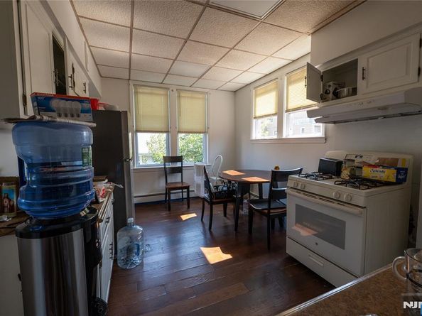 17 Laird Place, Cliffside Park NJ 07010