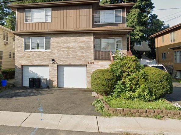 424 Myrtle Avenue, Fort Lee NJ 07024