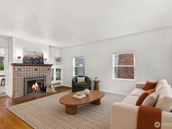 5756 25th Avenue NE, Seattle WA 98105