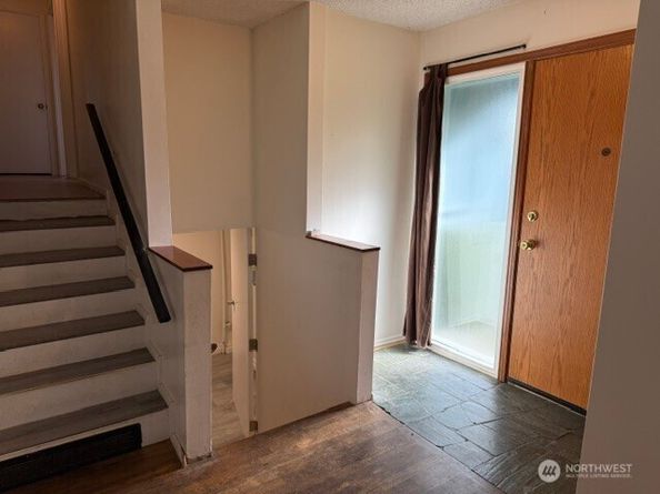 11043 14th Ave S, Seattle WA 98168