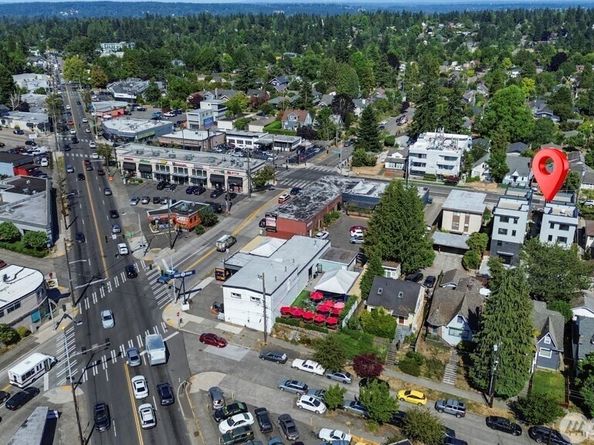 7739 15th Avenue NE C, Seattle WA 98115