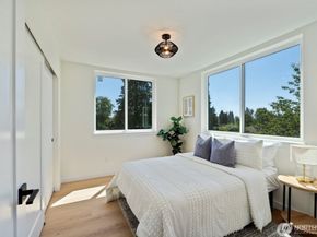 7739 15th Avenue NE C, Seattle WA 98115