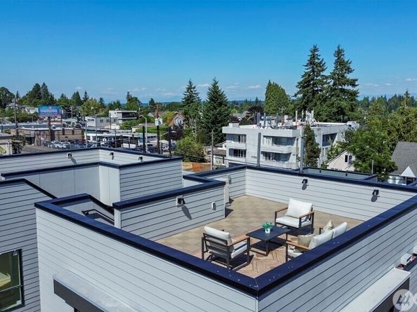 7739 15th Avenue NE C, Seattle WA 98115