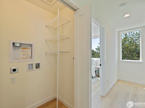 7739 15th Avenue NE C, Seattle WA 98115