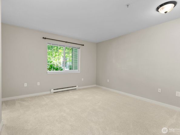 25025 SE Klahanie Boulevard K102, Issaquah WA 98029