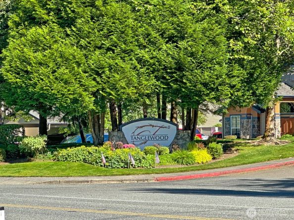 25025 SE Klahanie Boulevard K102, Issaquah WA 98029