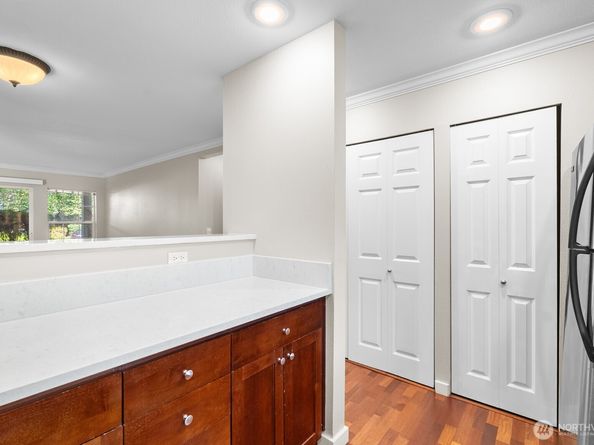25025 SE Klahanie Boulevard K102, Issaquah WA 98029