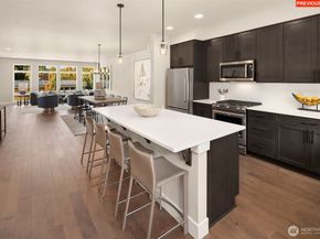 18440 10th Avenue NE, Shoreline WA 98155
