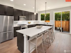 18440 10th Avenue NE, Shoreline WA 98155