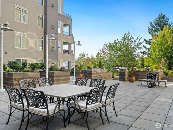 225 4th Avenue B302, Kirkland WA 98033