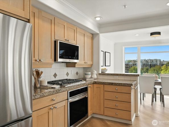 225 4th Avenue B302, Kirkland WA 98033