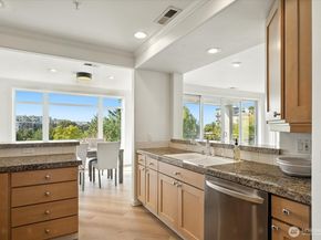 225 4th Avenue B302, Kirkland WA 98033