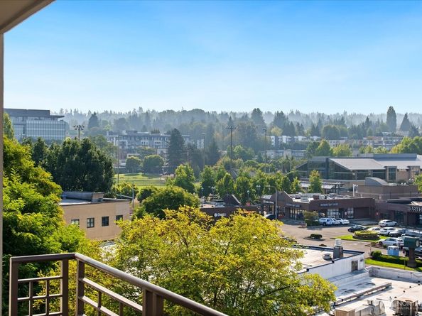 225 4th Avenue B302, Kirkland WA 98033