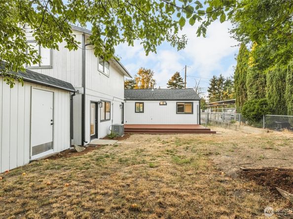 307 S 185th Street, Burien WA 98148