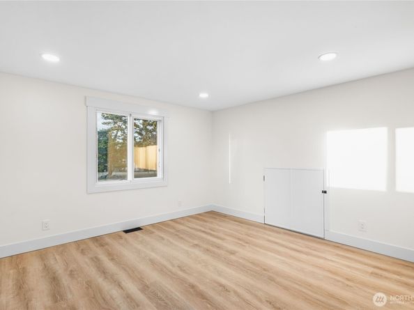 307 S 185th Street, Burien WA 98148