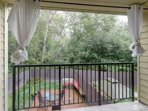 9806 28th Avenue SW A201, Seattle WA 98126
