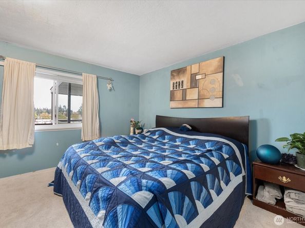 18906 8th Avenue NW 313, Shoreline WA 98177