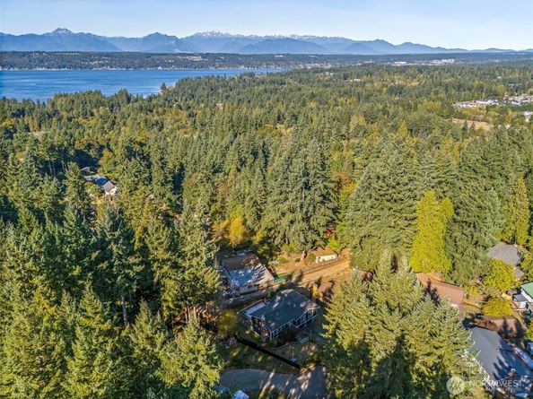 5432 Pineridge Court NE, Bremerton WA 98311