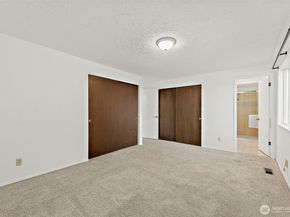 5432 Pineridge Court NE, Bremerton WA 98311