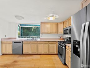 5432 Pineridge Court NE, Bremerton WA 98311