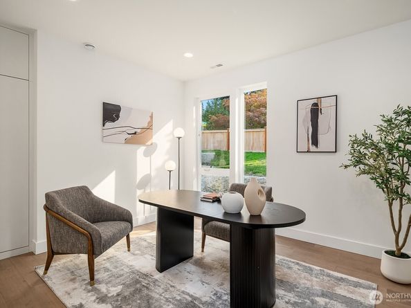 3978 162nd Place SE, Bellevue WA 98006