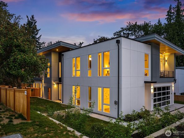 3978 162nd Place SE, Bellevue WA 98006