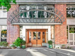2319 1st Avenue 205, Seattle WA 98121