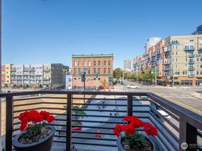 2319 1st Avenue 205, Seattle WA 98121