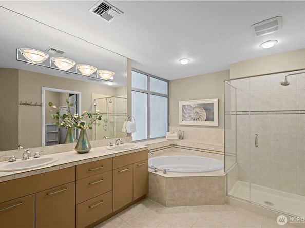 2319 1st Avenue 205, Seattle WA 98121