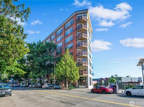 2319 1st Avenue 205, Seattle WA 98121