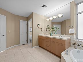 2319 1st Avenue 205, Seattle WA 98121