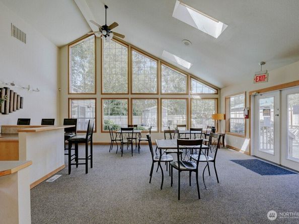 11527 Highway 99 C102, Everett WA 98204