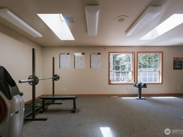 11527 Highway 99 C102, Everett WA 98204