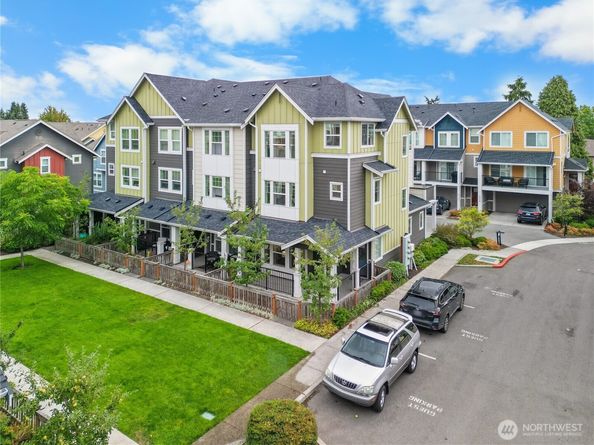 3280 SW Graham Street 601, Seattle WA 98126