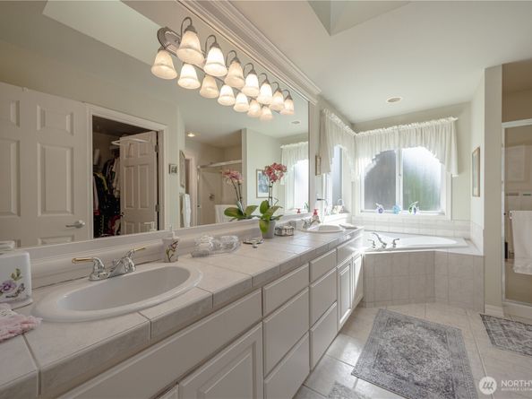 3501 166 Street SW, Lynnwood WA 98037