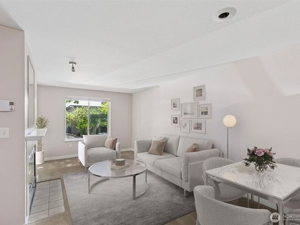 9200 Greenwood Avenue N 107, Seattle WA 98103