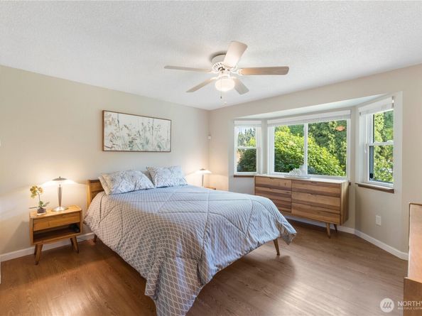 12800 SE 276th Place, Kent WA 98030