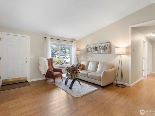 12800 SE 276th Place, Kent WA 98030