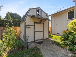 12800 SE 276th Place, Kent WA 98030