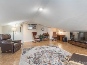 12800 SE 276th Place, Kent WA 98030